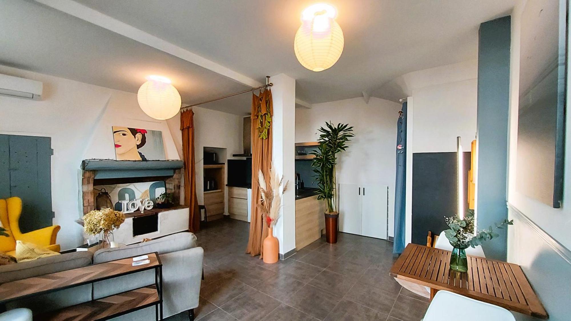 L'Appartement De L'Arche Châteauneuf-de-Gadagne エクステリア 写真