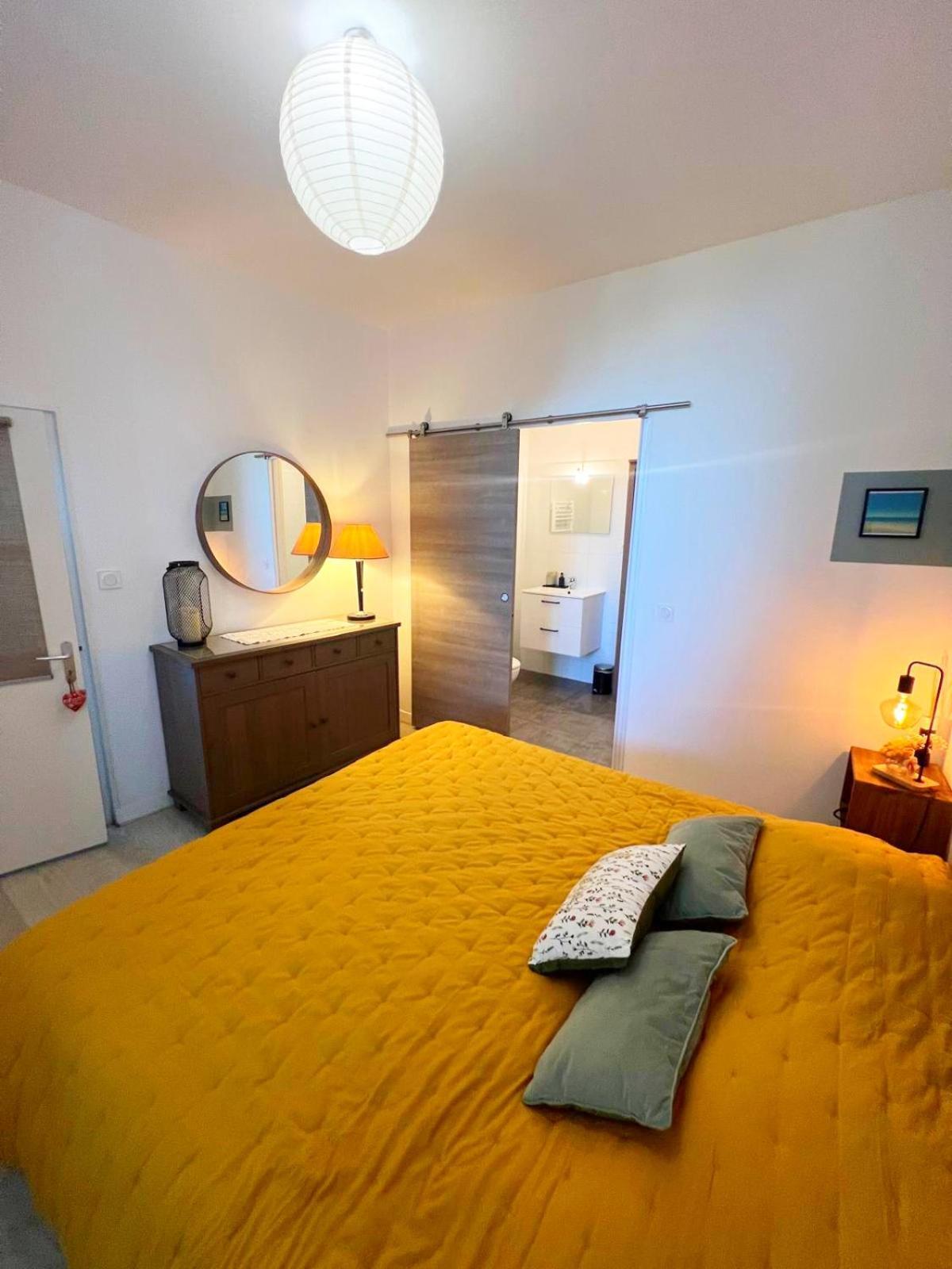 L'Appartement De L'Arche Châteauneuf-de-Gadagne エクステリア 写真